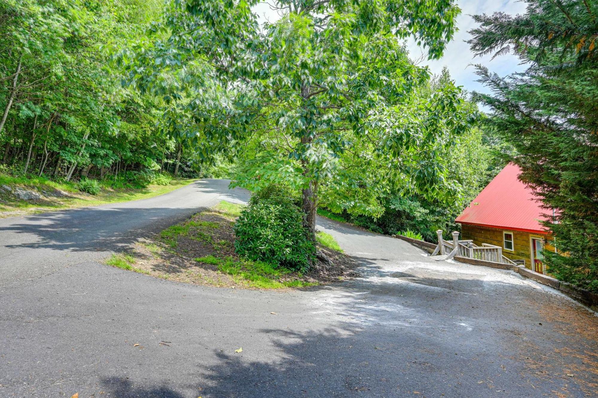 Warm And Cozy Cabin With Deck On Top Of The Blue Ridge Fancy Gap Exterior photo
